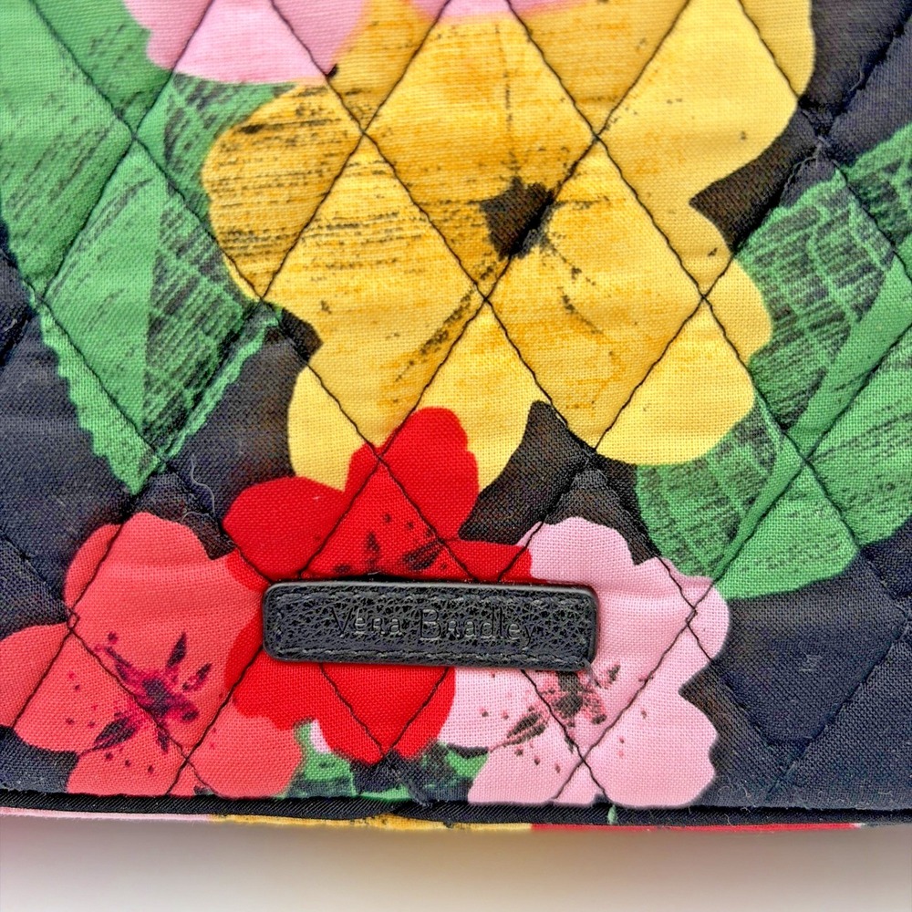 Vera Bradley Quilted Zip Top Brush Make Up Bag Havana Rose Black Floral Discont - Picture 2 of 12
